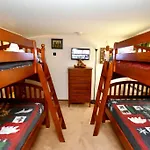 3-Bedroom Vacation Home Steps To Camelback Ski Area Ski-In Ski-Out
